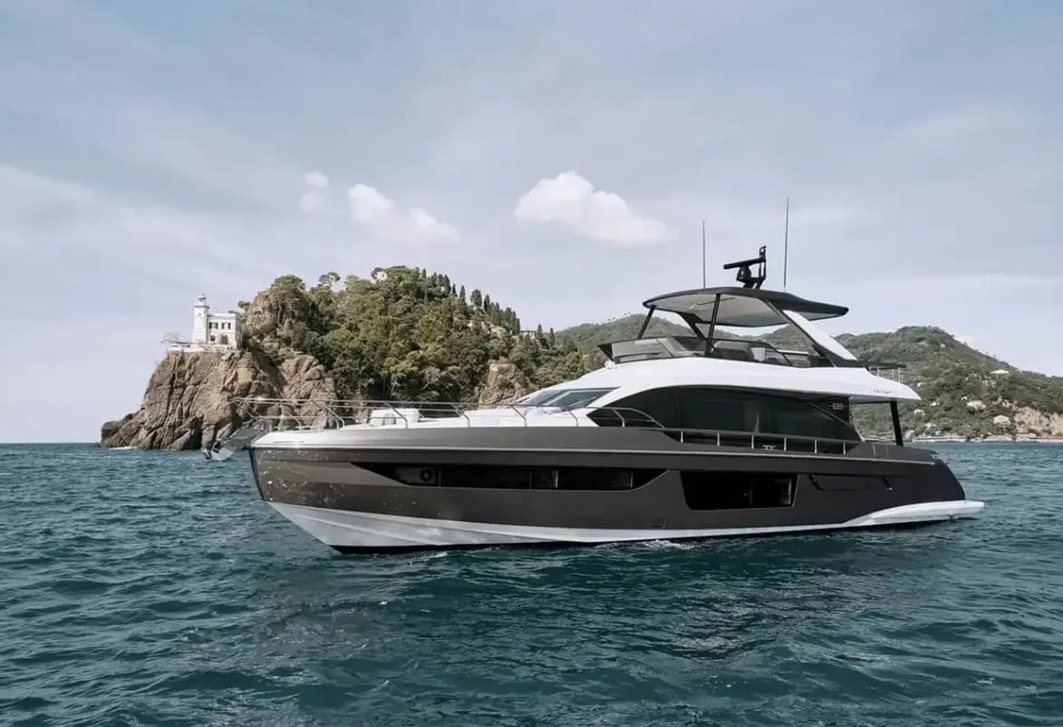 Azimut Yacht Fly 68 auf Mallorca zu verkaufen