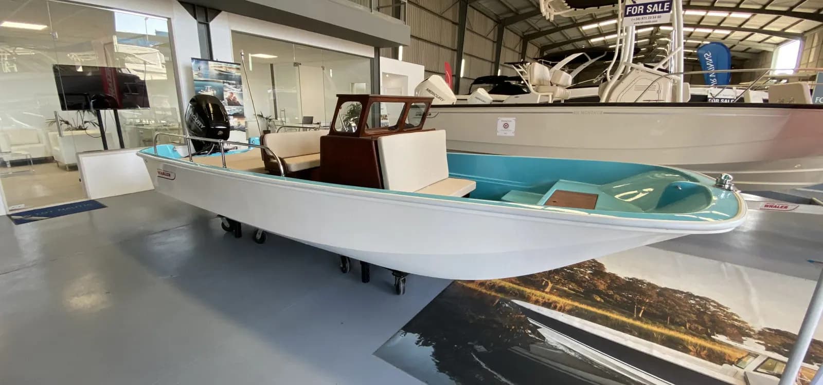 Boston Whaler Eastport 1963, view 2