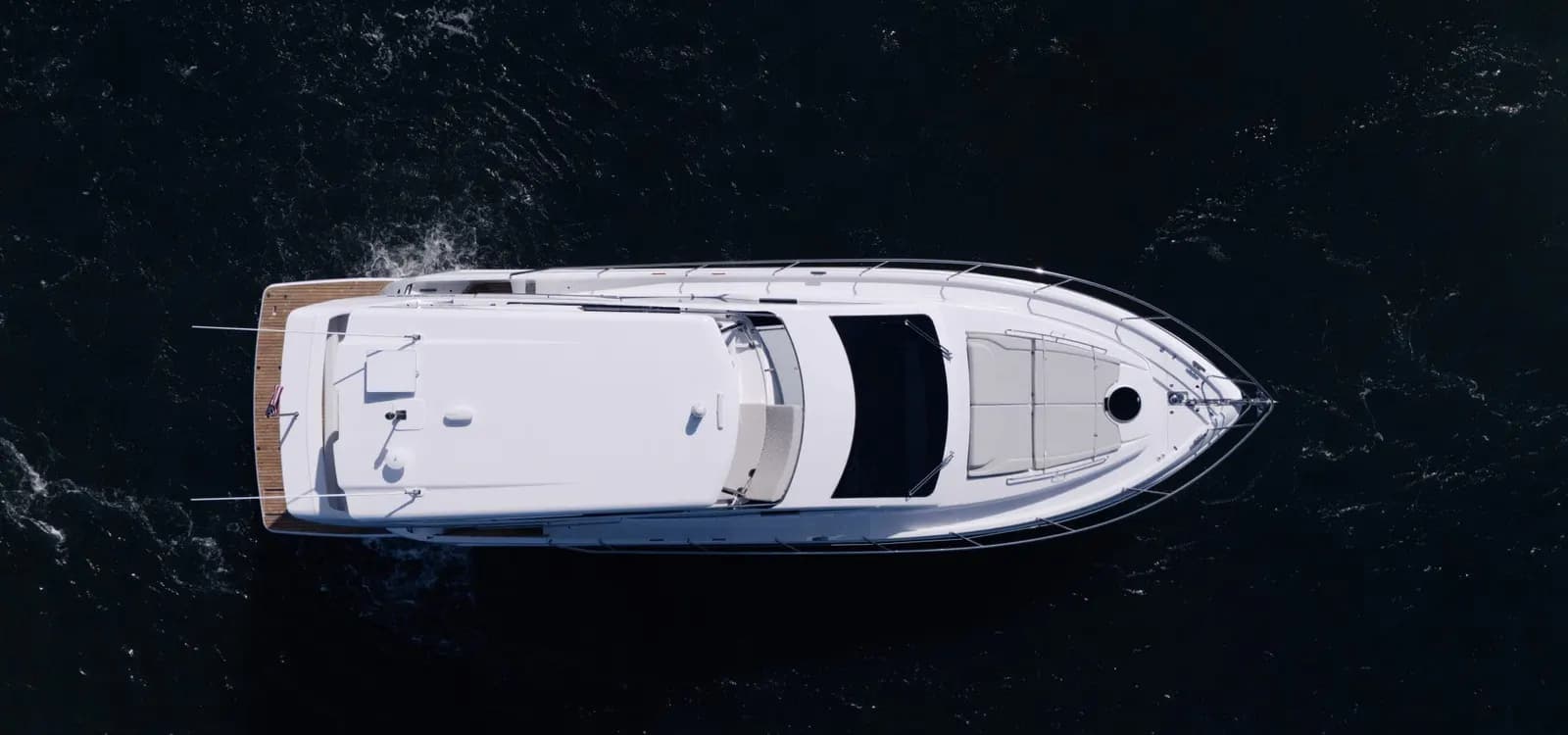 Schaefer 510 GT Flybridge, view 3